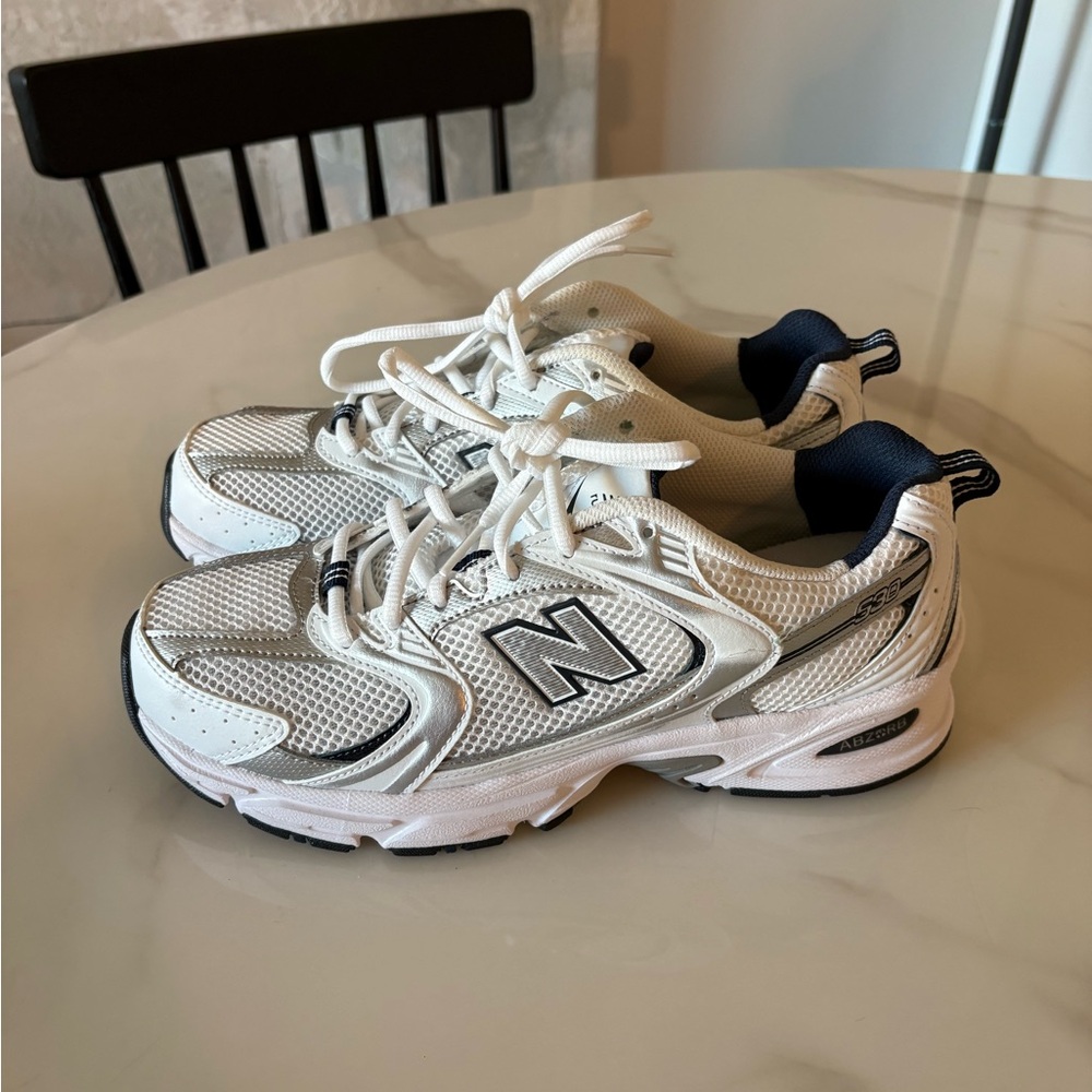 Brand new New Balance Classics 530 White and Navy Sneakers (9.5)